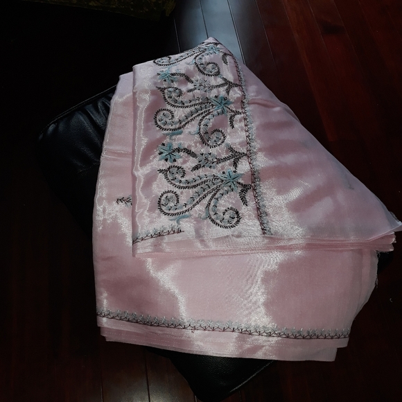 Saree - Picture 6 of 8